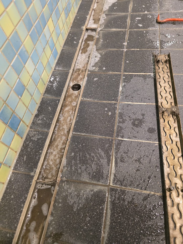 Schoonmaakproject Amatix Services — voor